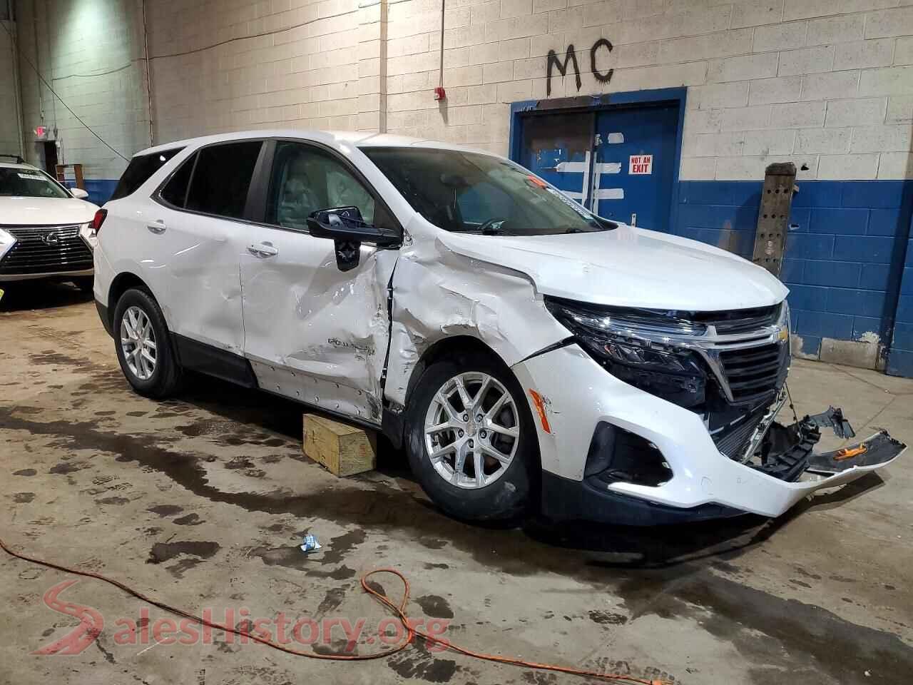 2022 CHEVROLET EQUINOX VIN 3GNAXKEV6NL157307, rear 3/4 view