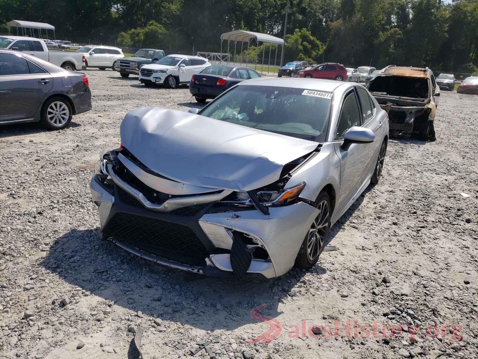 4T1B11HK6JU570415 2018 TOYOTA CAMRY