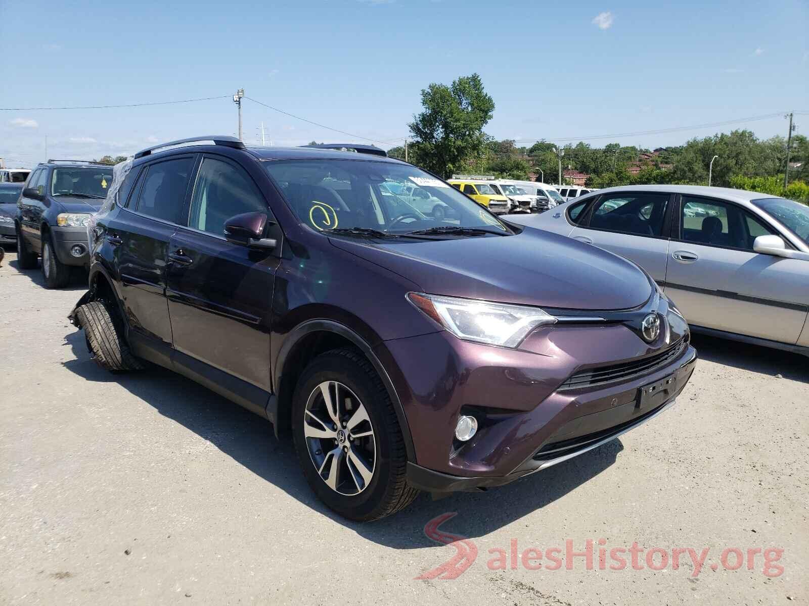 2T3RFREV1HW572619 2017 TOYOTA RAV4