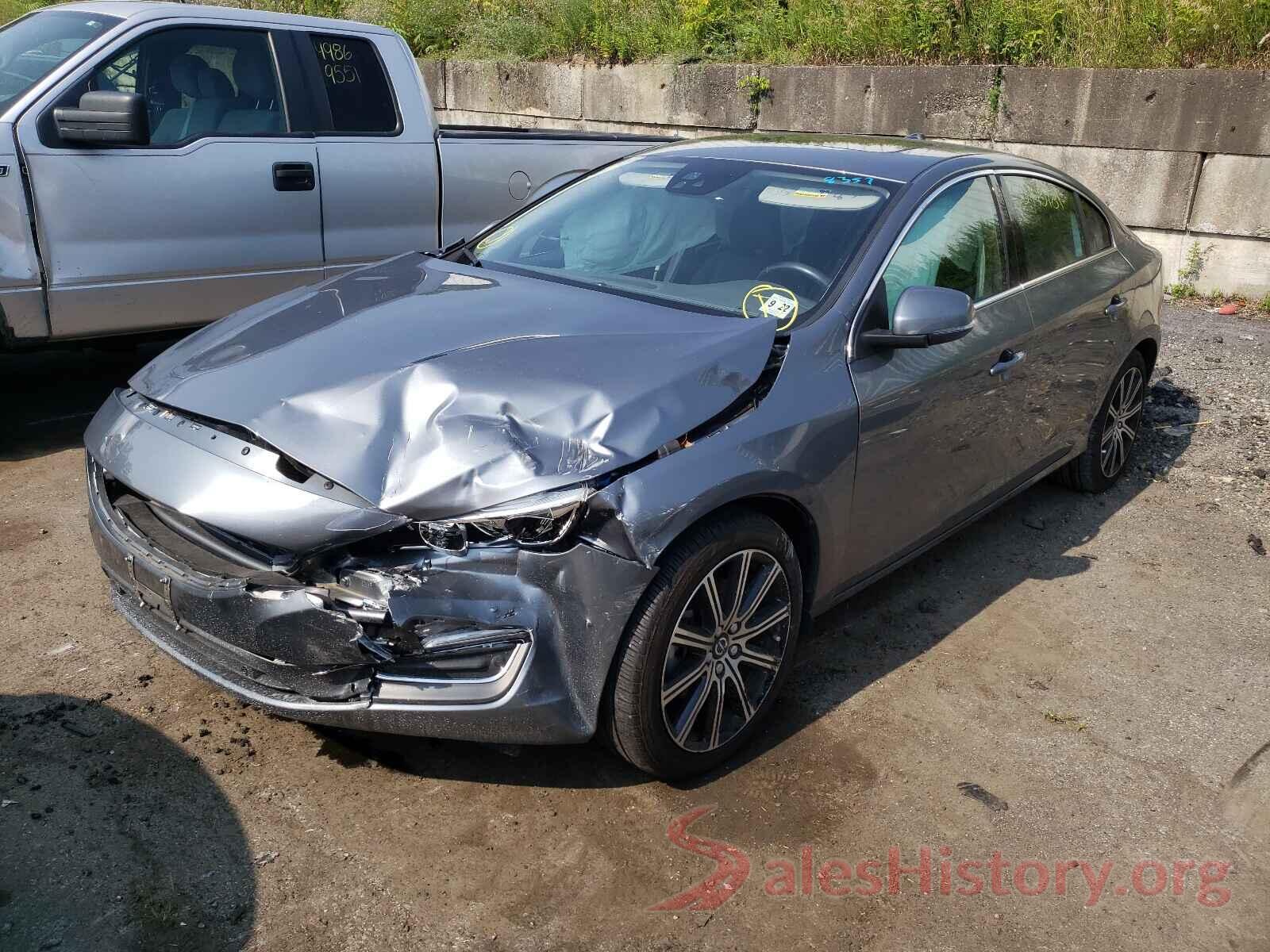 LYV402HK7JB158357 2018 VOLVO S60