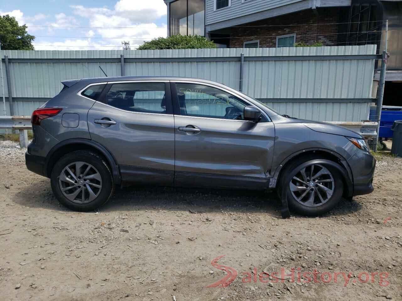 JN1BJ1CR1JW265887 2018 NISSAN ROGUE