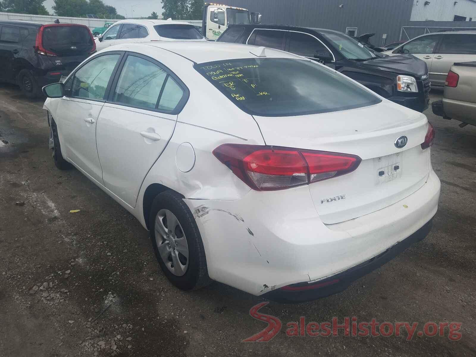 3KPFL4A70HE061632 2017 KIA FORTE