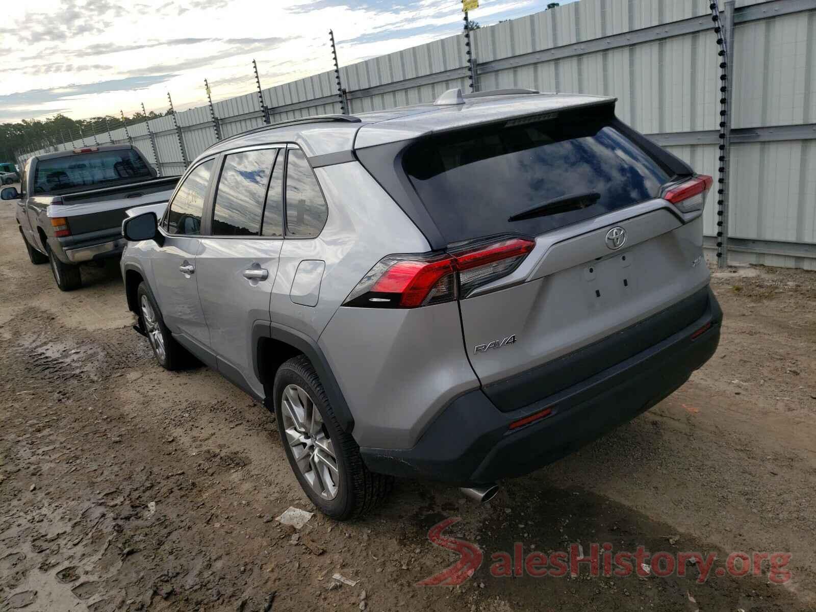 2T3C1RFVXKW026590 2019 TOYOTA RAV4