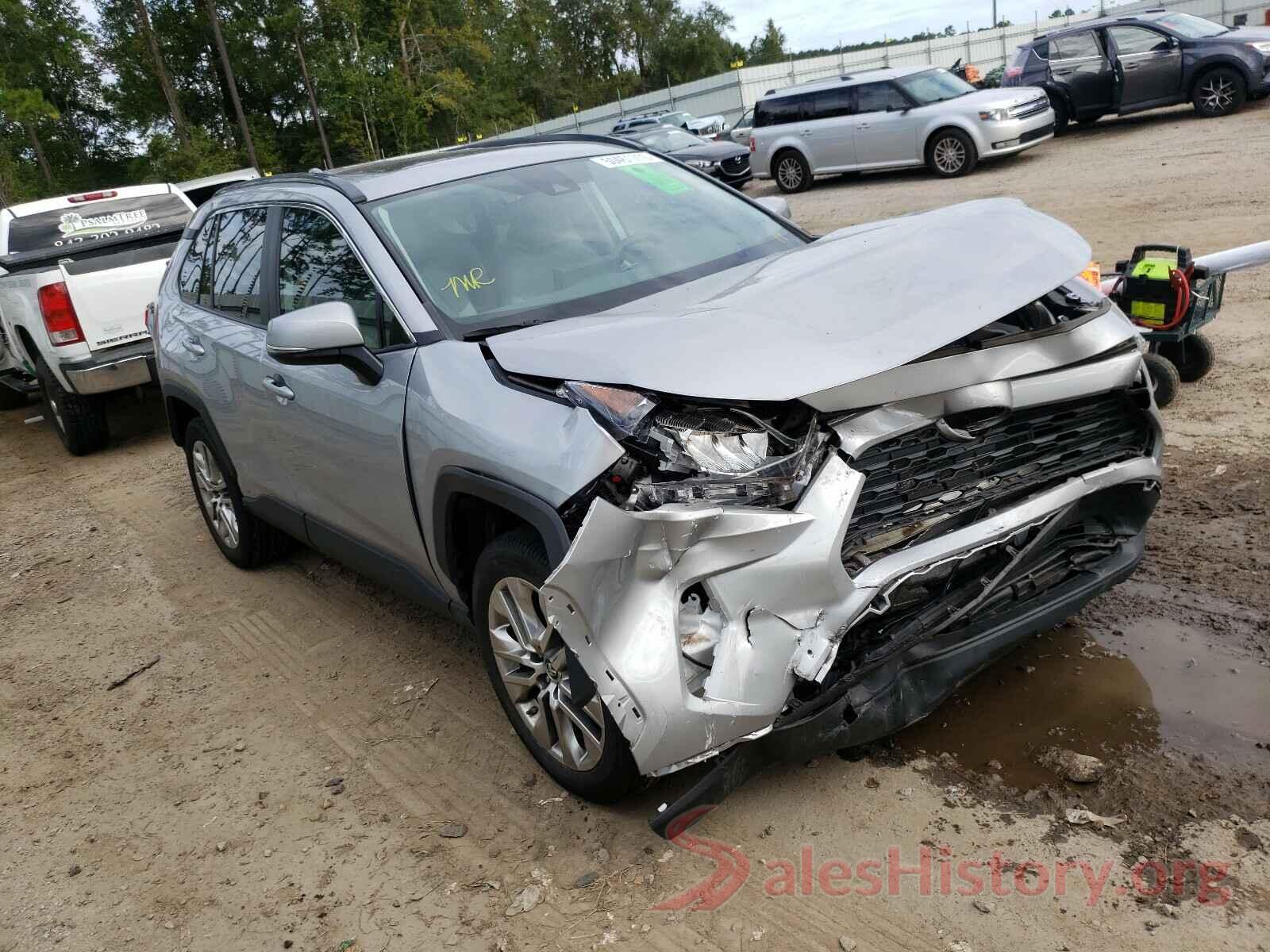 2T3C1RFVXKW026590 2019 TOYOTA RAV4