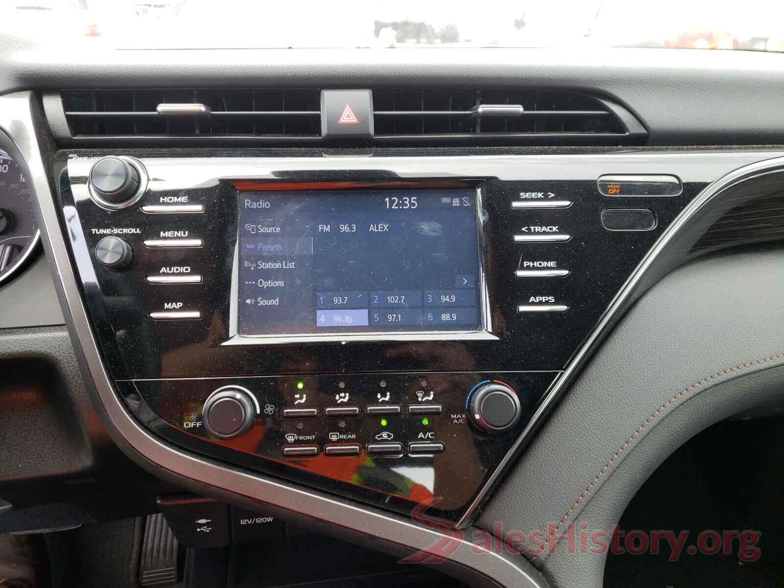 4T1B11HK2KU242863 2019 TOYOTA CAMRY