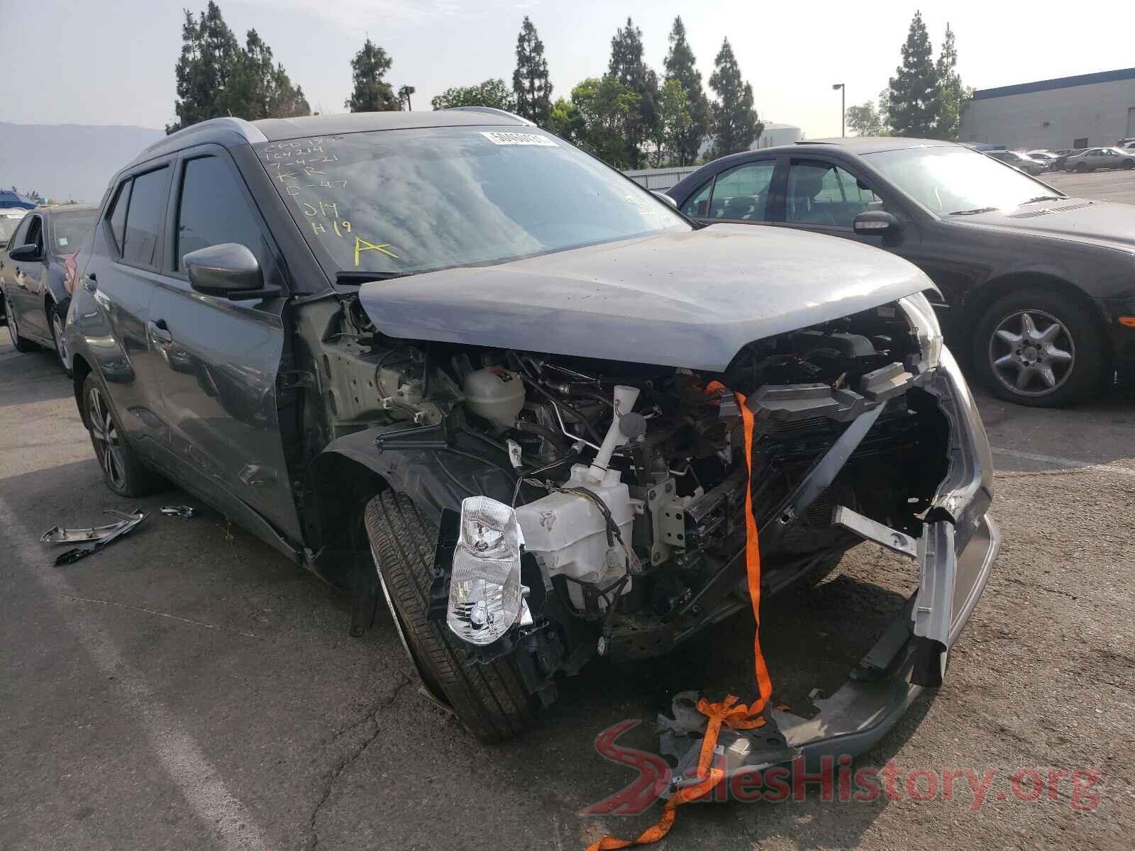 3N1CP5CU4KL560584 2019 NISSAN KICKS