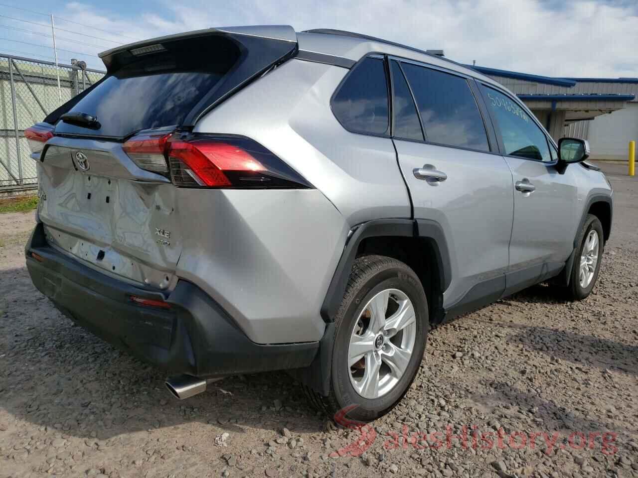 2T3P1RFV3MW147756 2021 TOYOTA RAV4