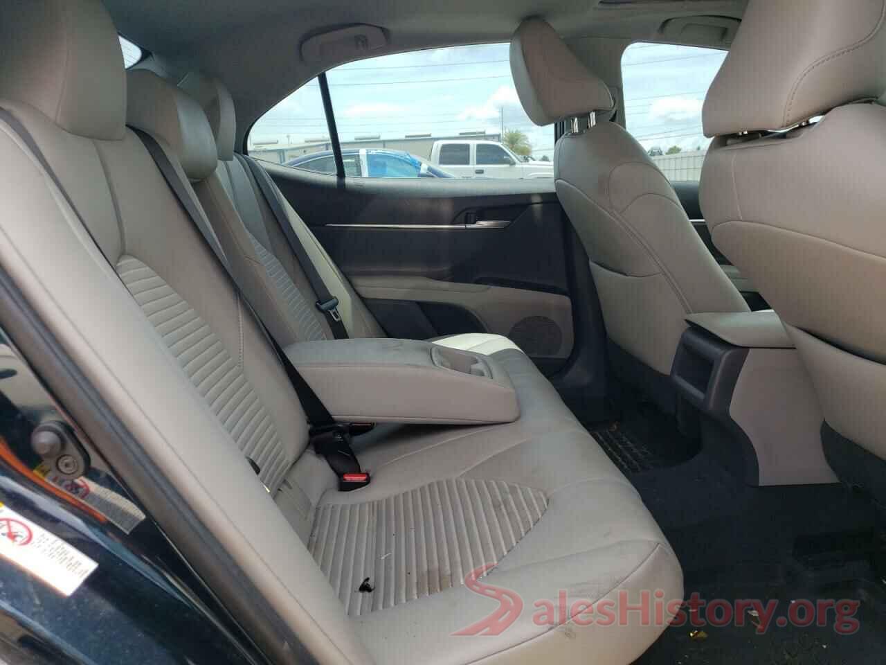 4T1B21HK8JU508480 2018 TOYOTA CAMRY