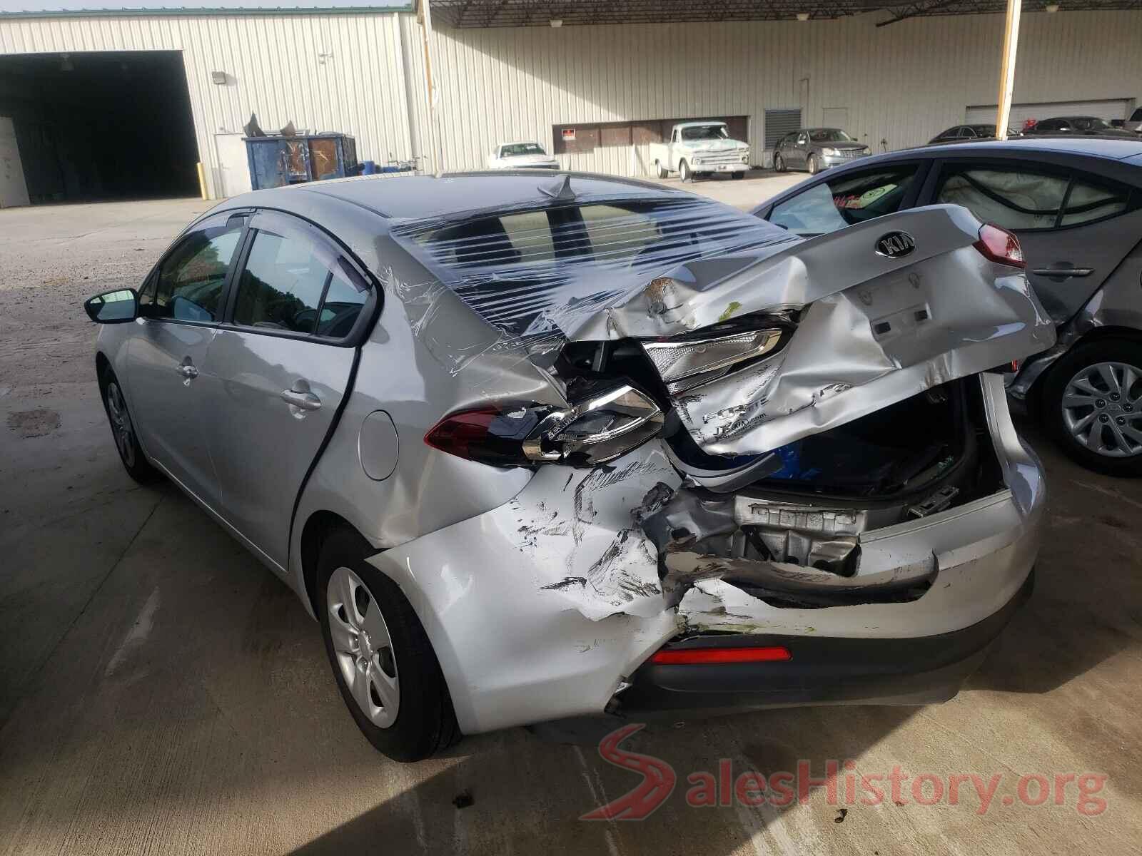 3KPFK4A74HE061555 2017 KIA FORTE