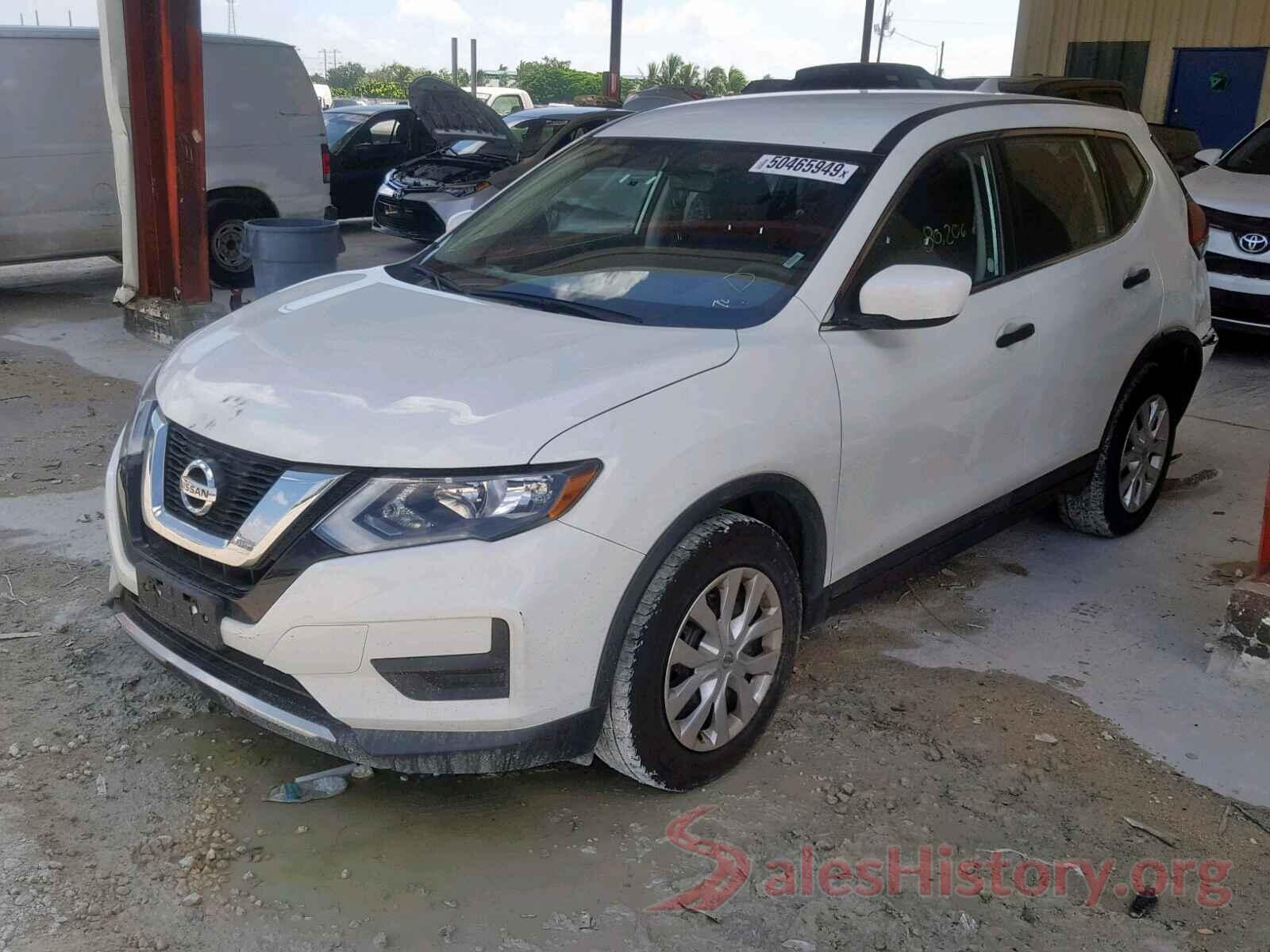 KNMAT2MT8HP532787 2017 NISSAN ROGUE