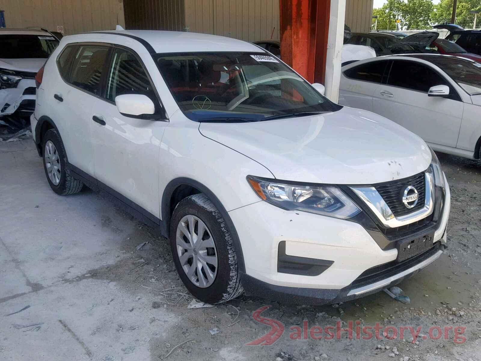 KNMAT2MT8HP532787 2017 NISSAN ROGUE