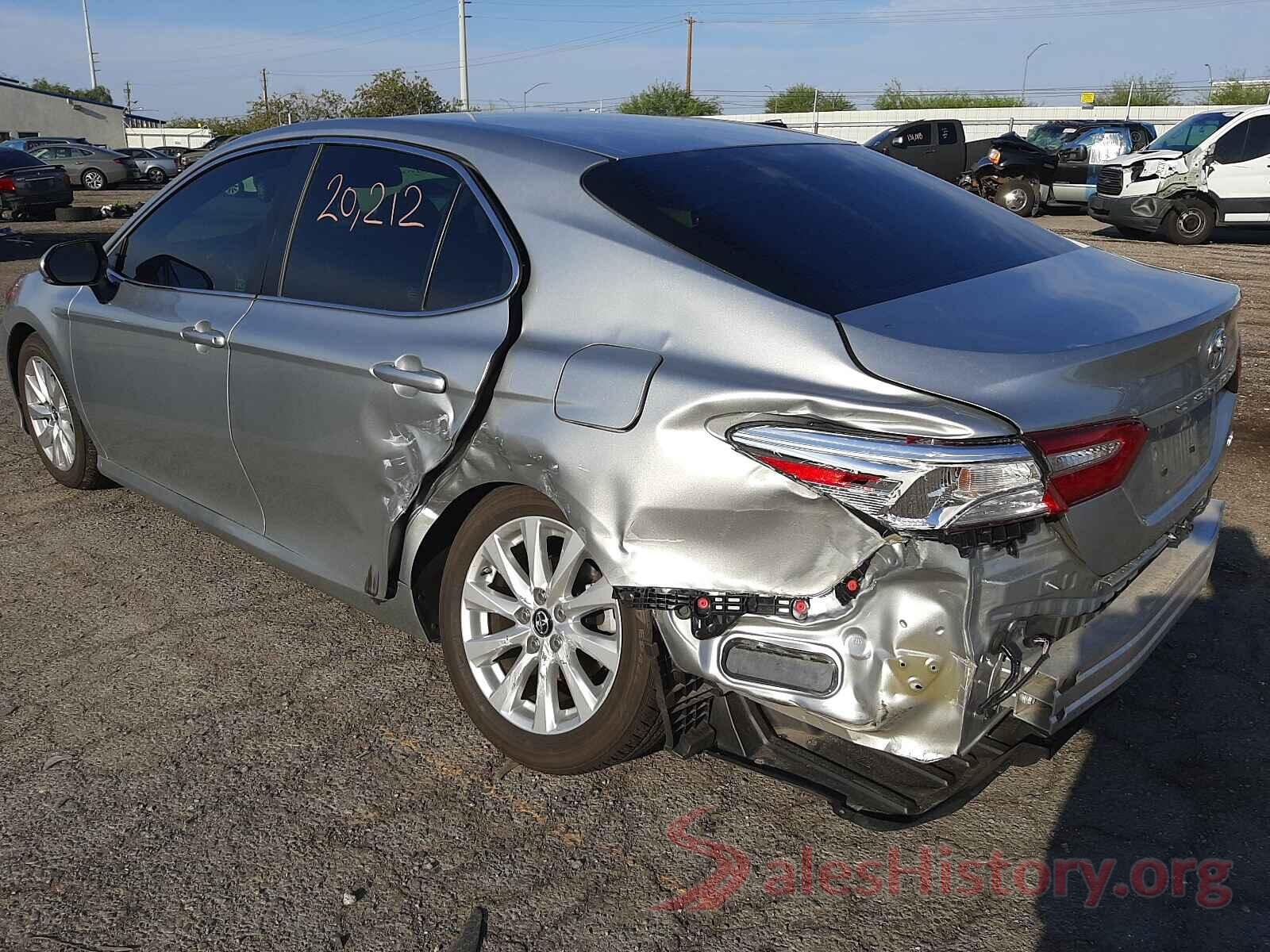 4T1B11HK3JU521804 2018 TOYOTA CAMRY