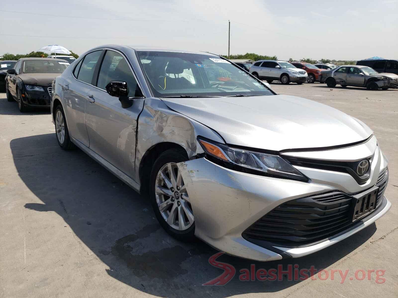 4T1B11HK9JU068157 2018 TOYOTA CAMRY