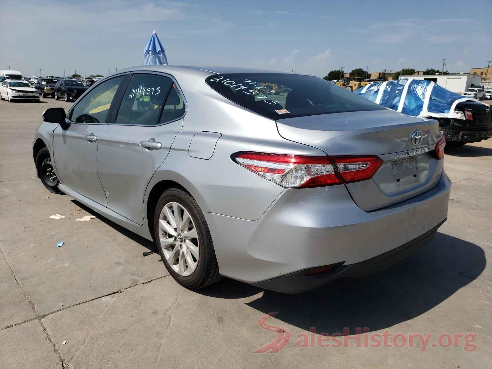 4T1B11HK9JU068157 2018 TOYOTA CAMRY