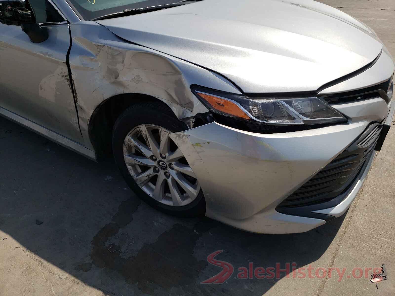 4T1B11HK9JU068157 2018 TOYOTA CAMRY