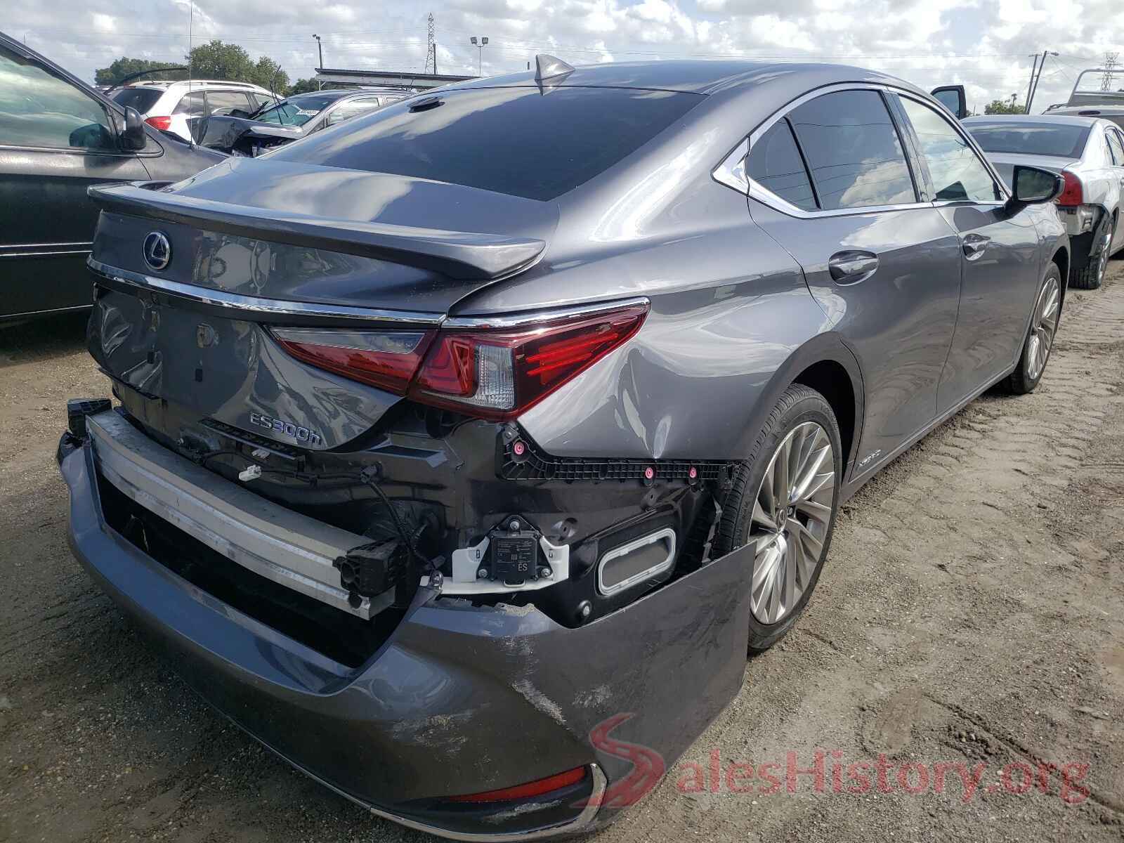 JTHB21B18K2037530 2019 LEXUS ES300