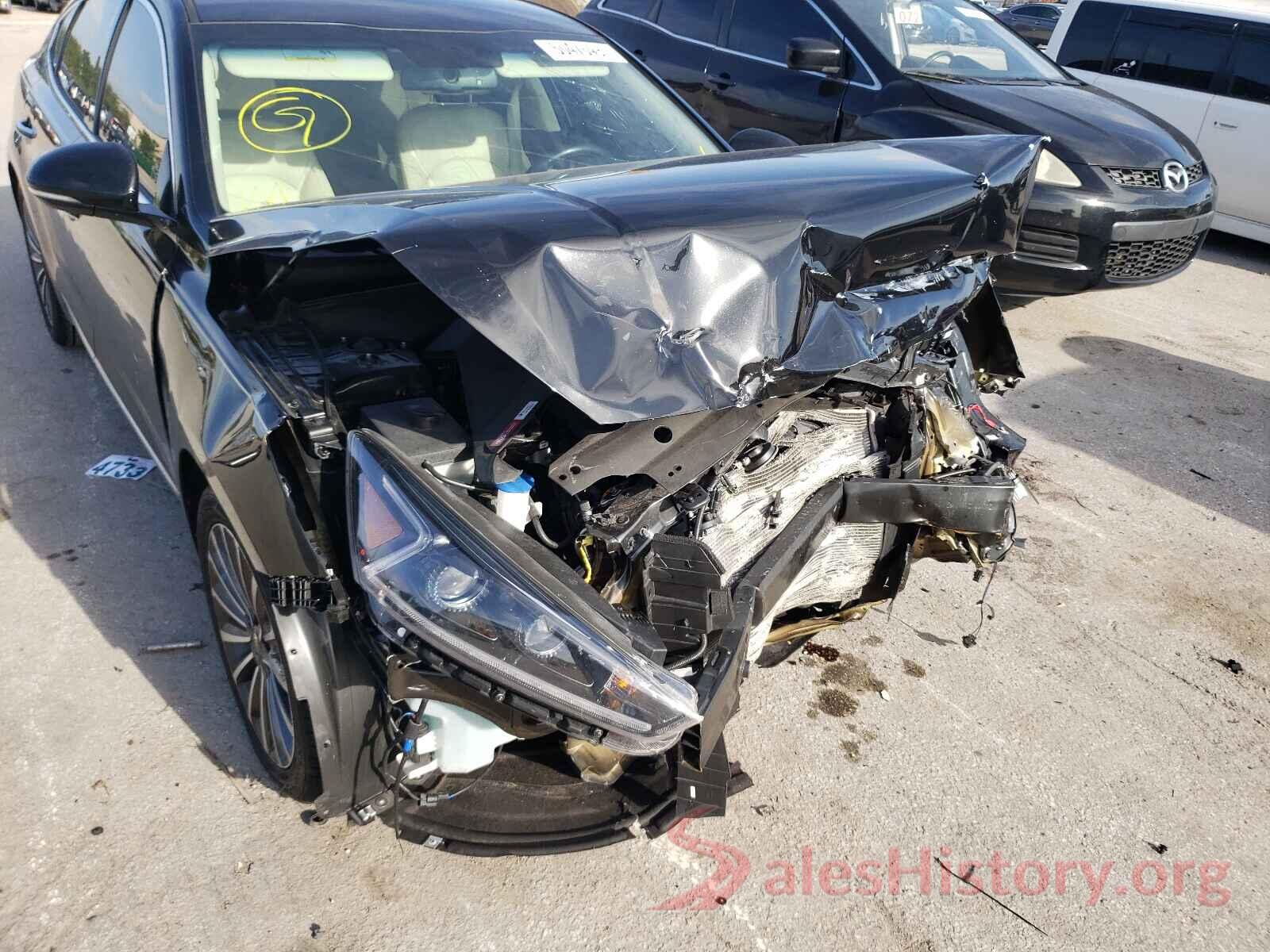 KNALB4J1XK5154773 2019 KIA CADENZA