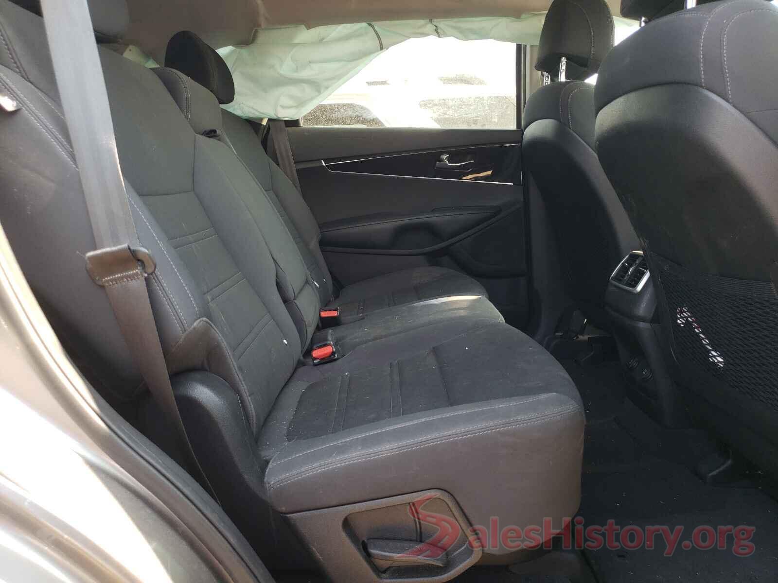 5XYPGDA30HG215538 2017 KIA SORENTO