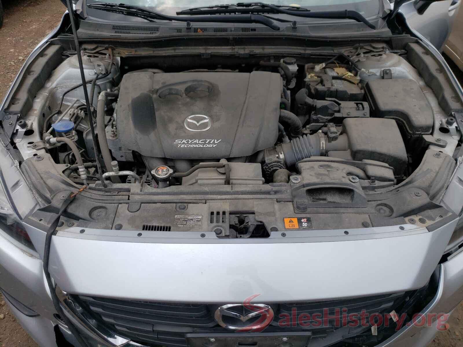 3MZBN1V33JM207917 2018 MAZDA 3