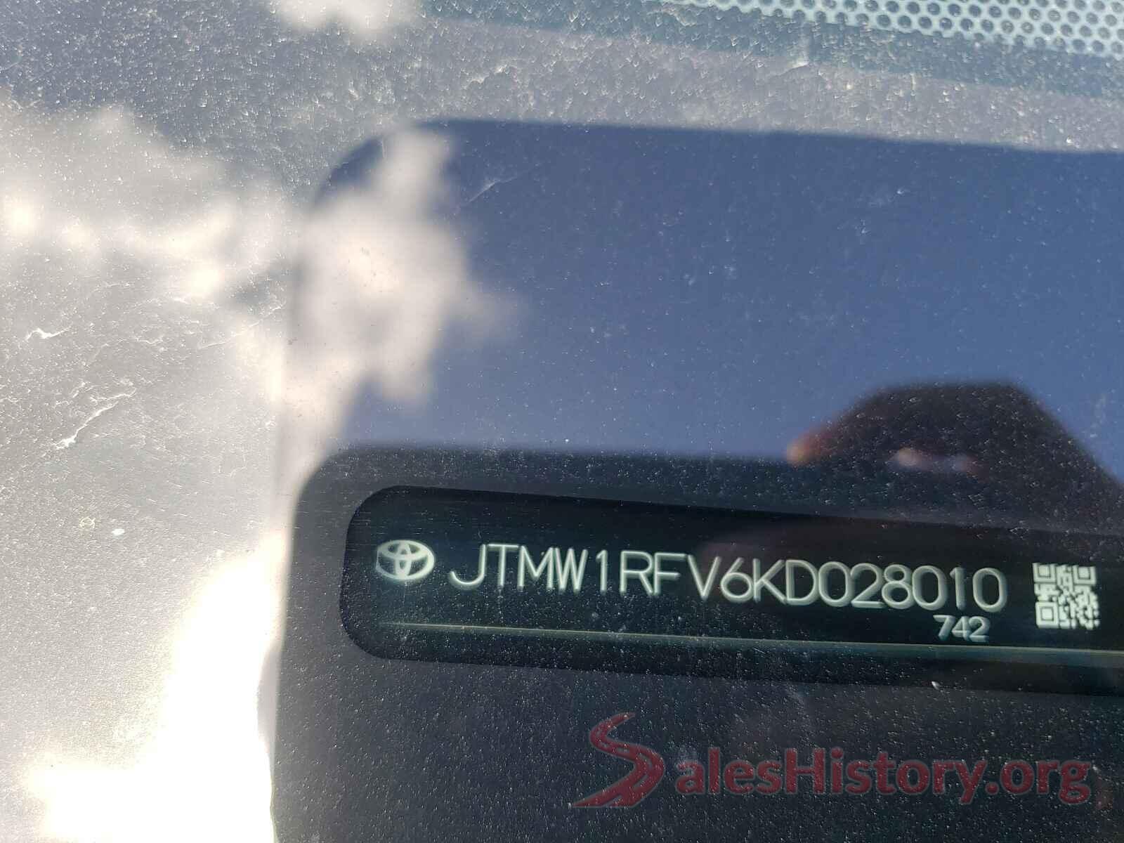 JTMW1RFV6KD028010 2019 TOYOTA RAV4