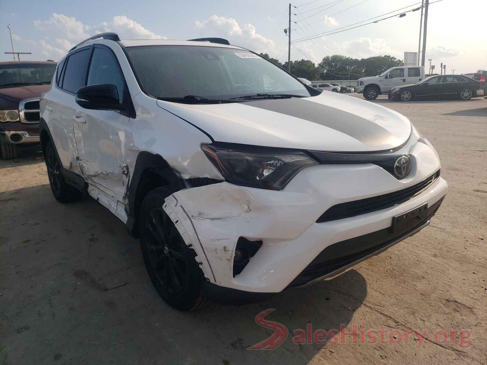 2T3RFREVXJW704833 2018 TOYOTA RAV4