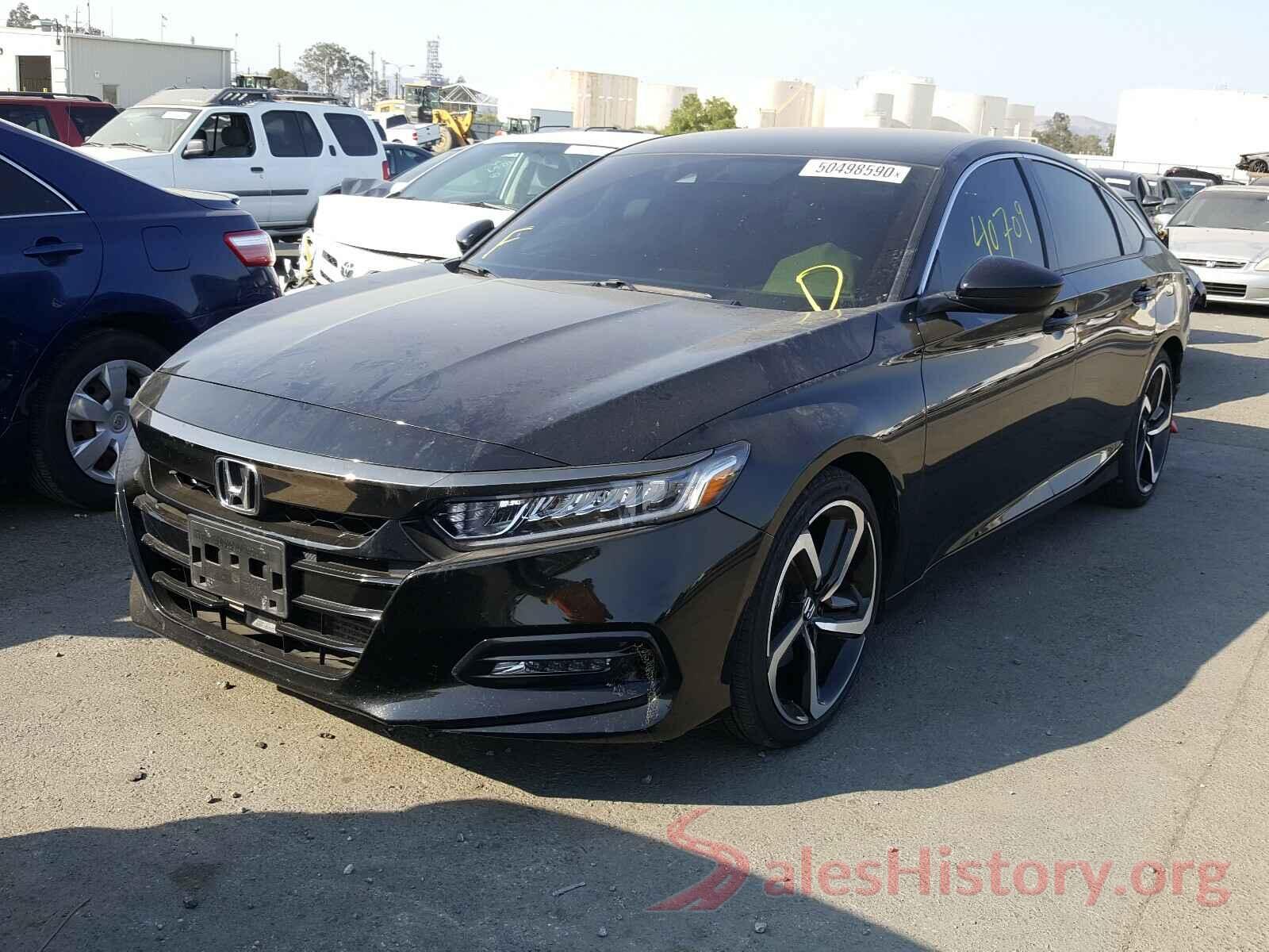 1HGCV1F30JA186819 2018 HONDA ACCORD