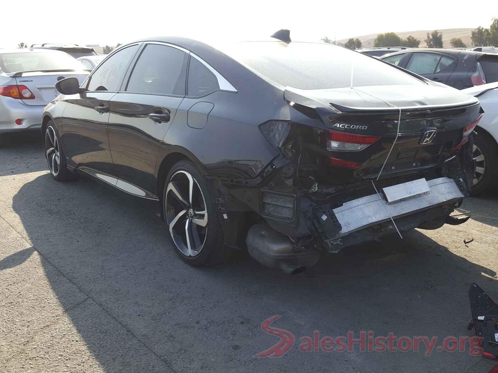 1HGCV1F30JA186819 2018 HONDA ACCORD