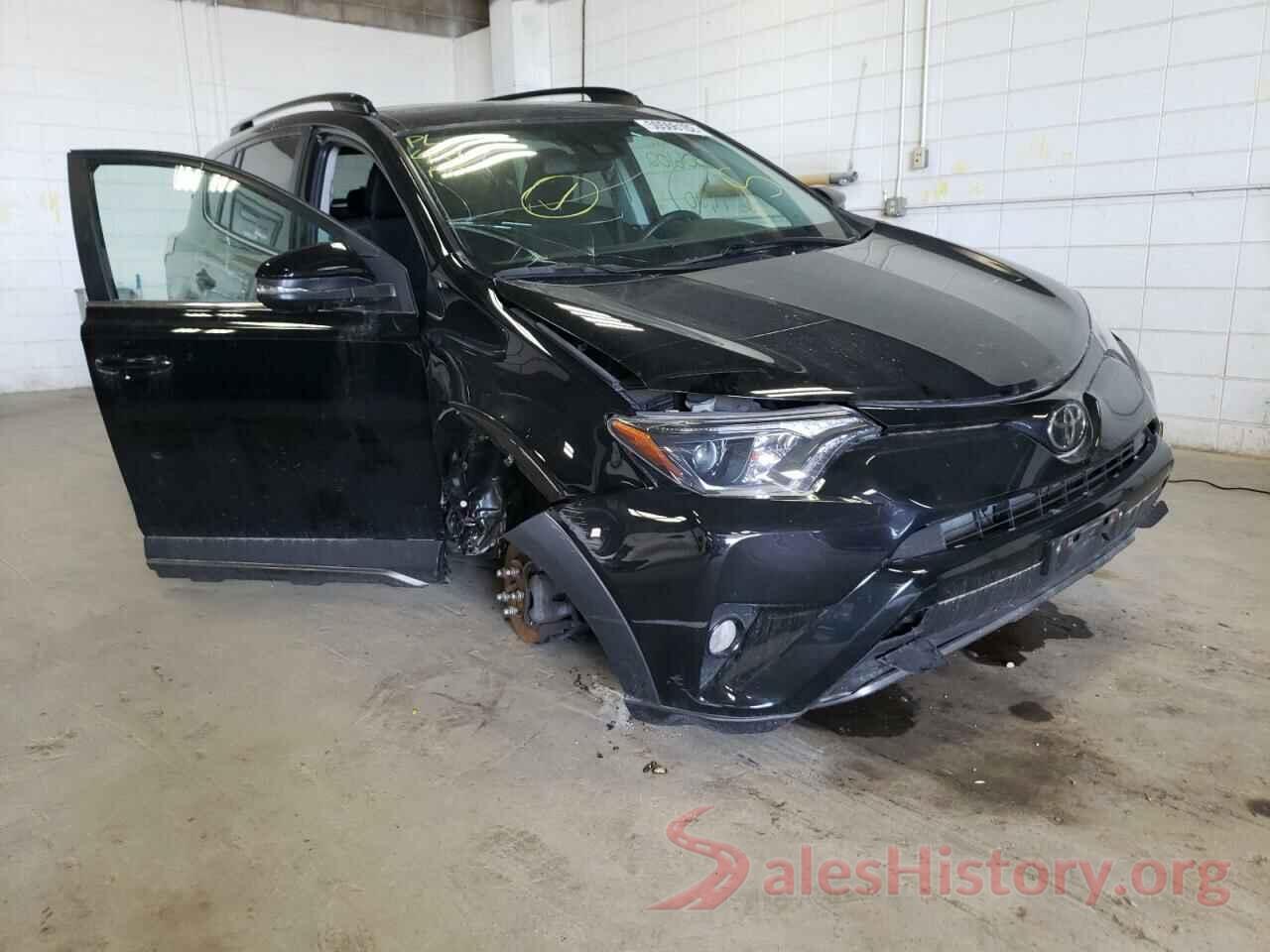 2T3RFREV3JW770902 2018 TOYOTA RAV4