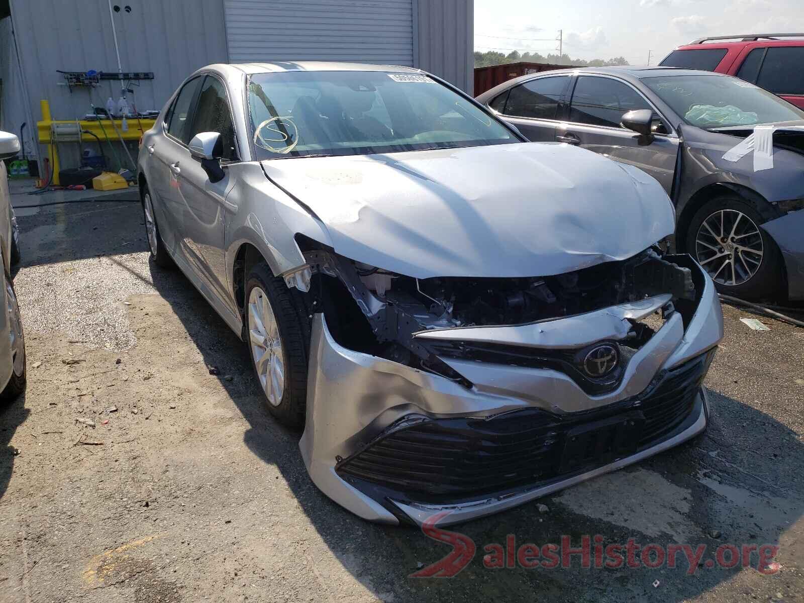 4T1B11HK6JU587344 2018 TOYOTA CAMRY