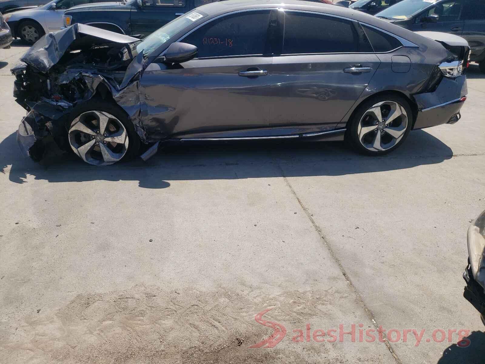 1HGCV1F93JA154824 2018 HONDA ACCORD