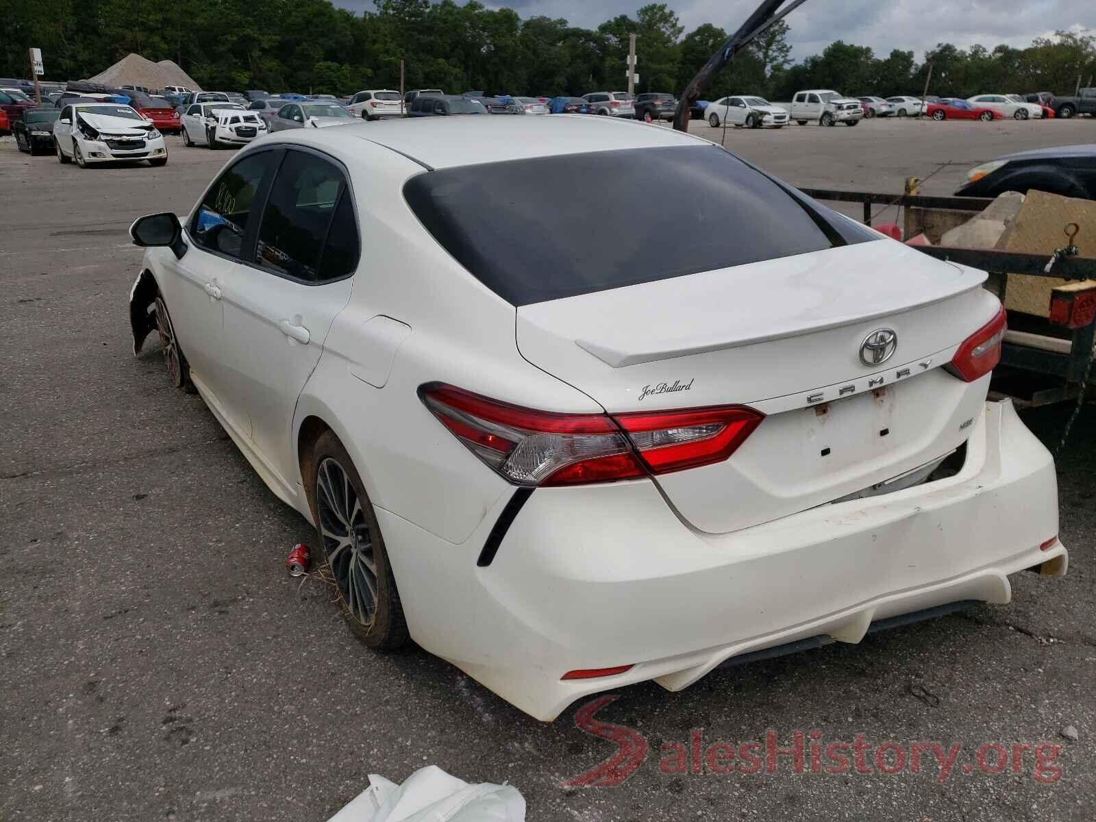 JTNB11HK8J3035916 2018 TOYOTA CAMRY