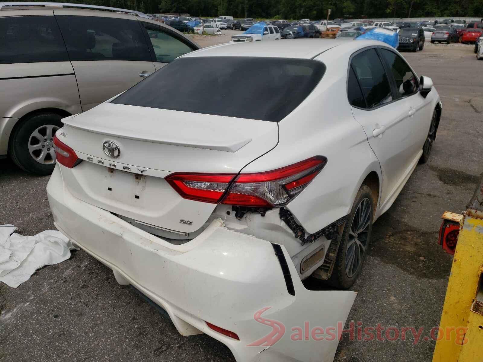 JTNB11HK8J3035916 2018 TOYOTA CAMRY