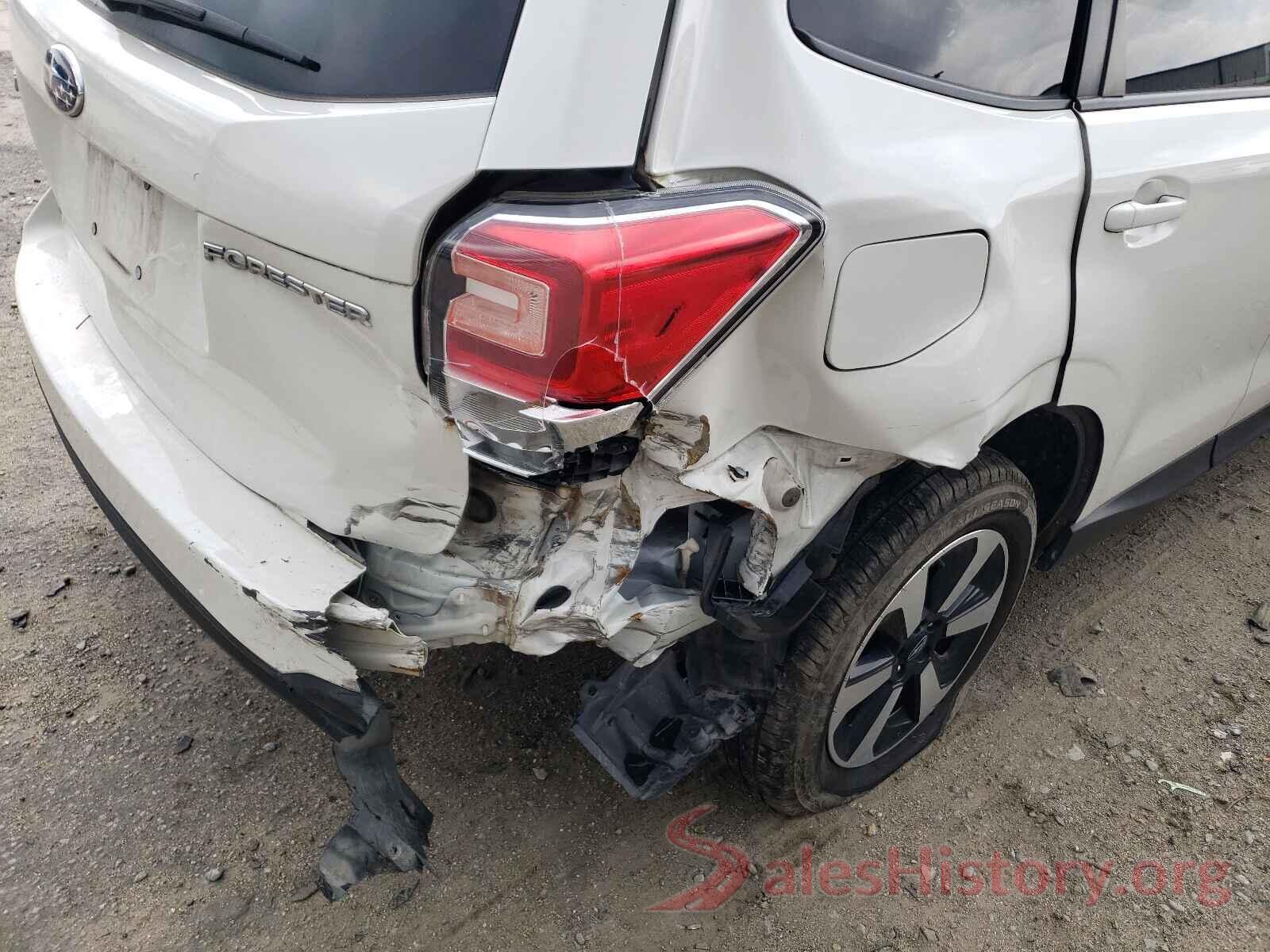 JF2SJAEC4JH575818 2018 SUBARU FORESTER