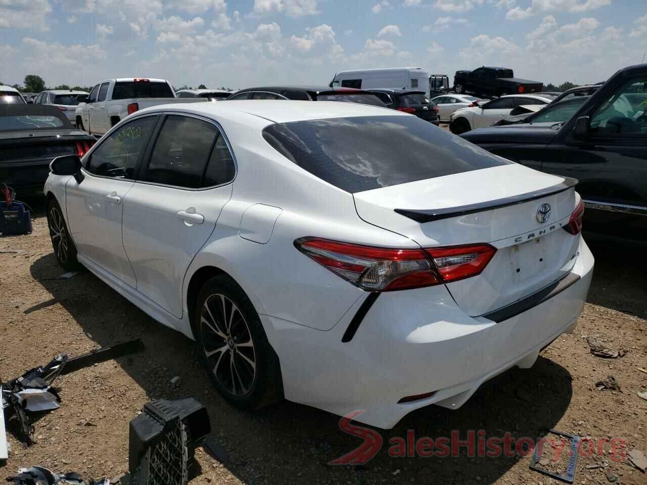 4T1B11HK7JU116089 2018 TOYOTA CAMRY