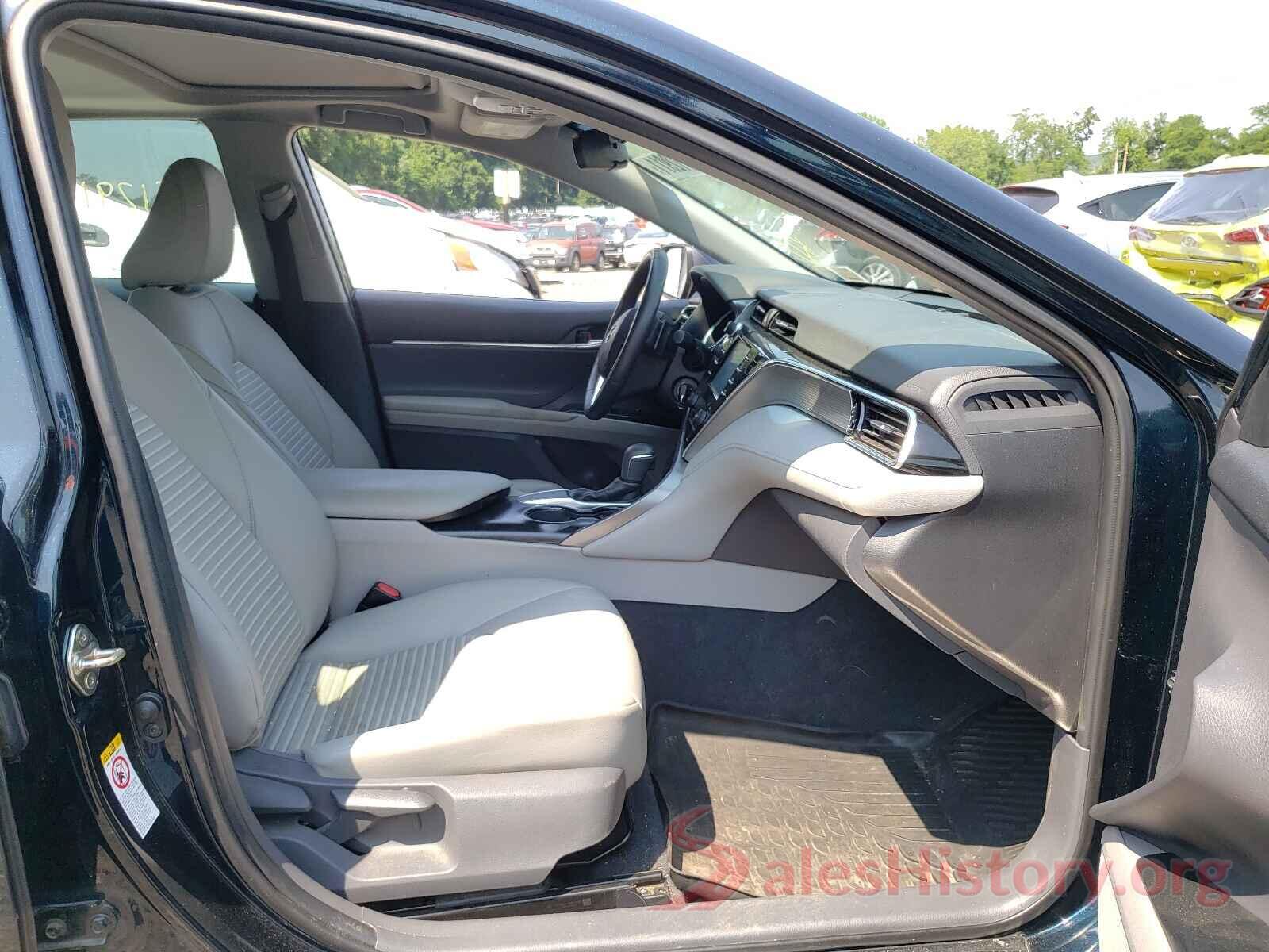 4T1B11HK4JU607719 2018 TOYOTA CAMRY