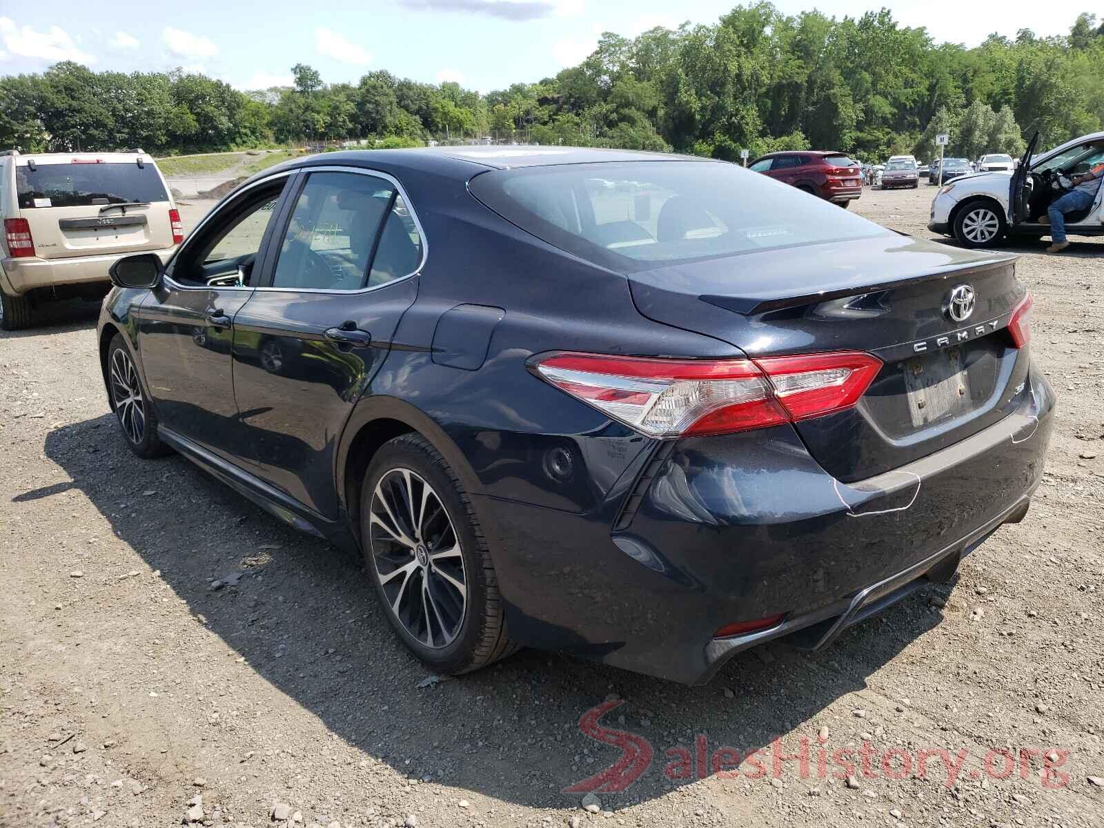 4T1B11HK4JU607719 2018 TOYOTA CAMRY