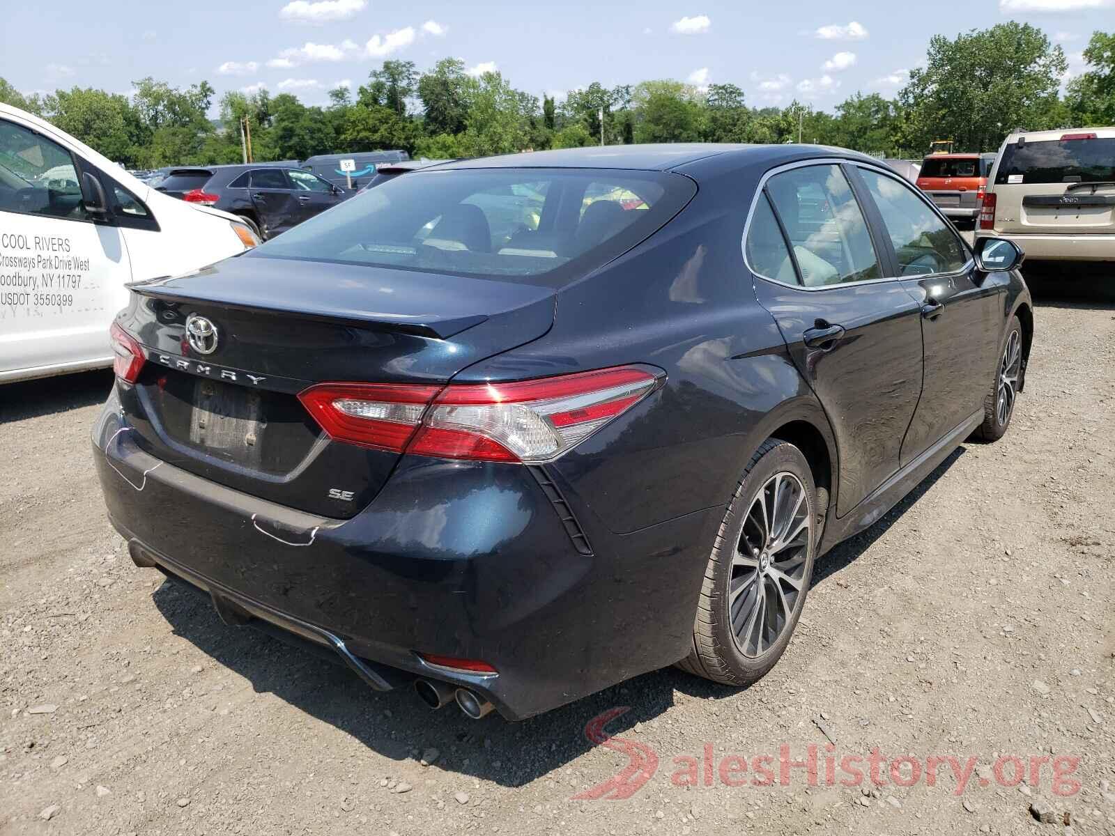 4T1B11HK4JU607719 2018 TOYOTA CAMRY