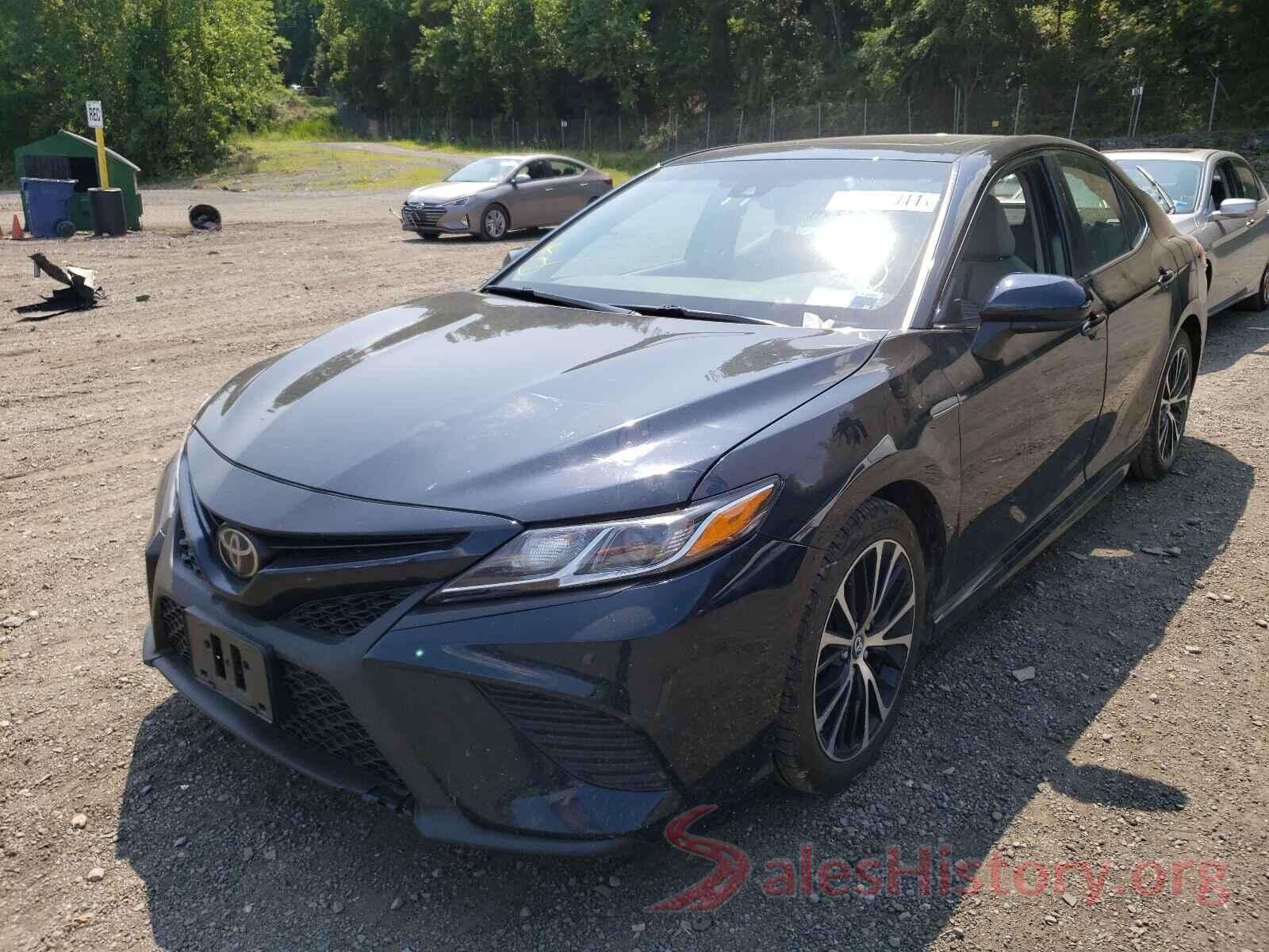 4T1B11HK4JU607719 2018 TOYOTA CAMRY