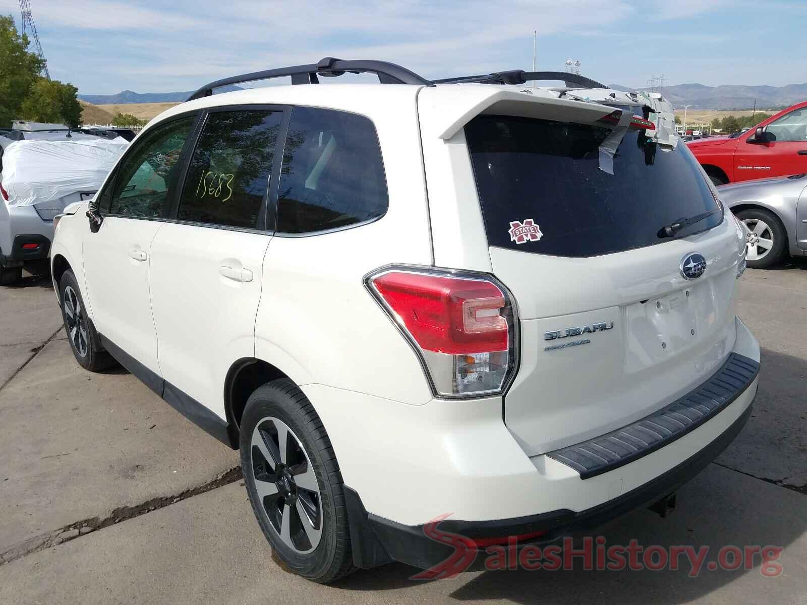 JF2SJAJC3JH615859 2018 SUBARU FORESTER