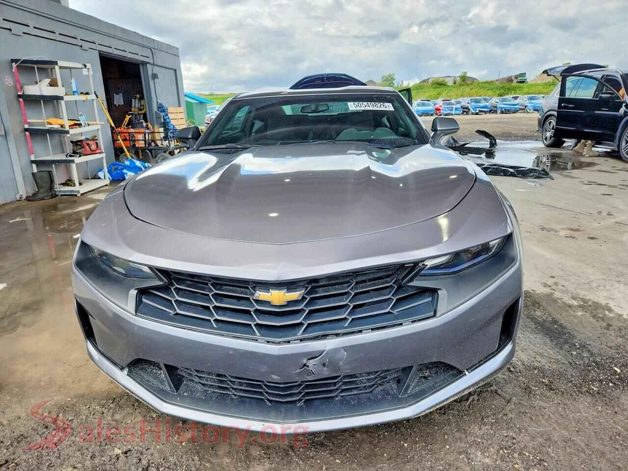 2019 CHEVROLET CAMARO VIN 1G1FB1RX6K0159031, rear view