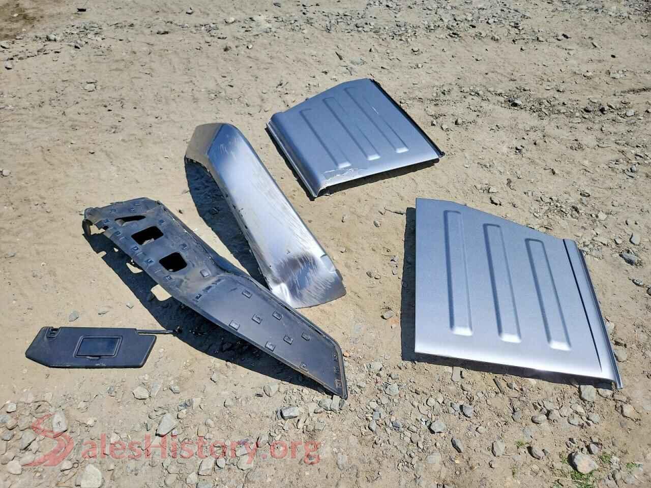 2018 JEEP WRANGLER VIN 1C4HJXEN8JW295523, trunk area