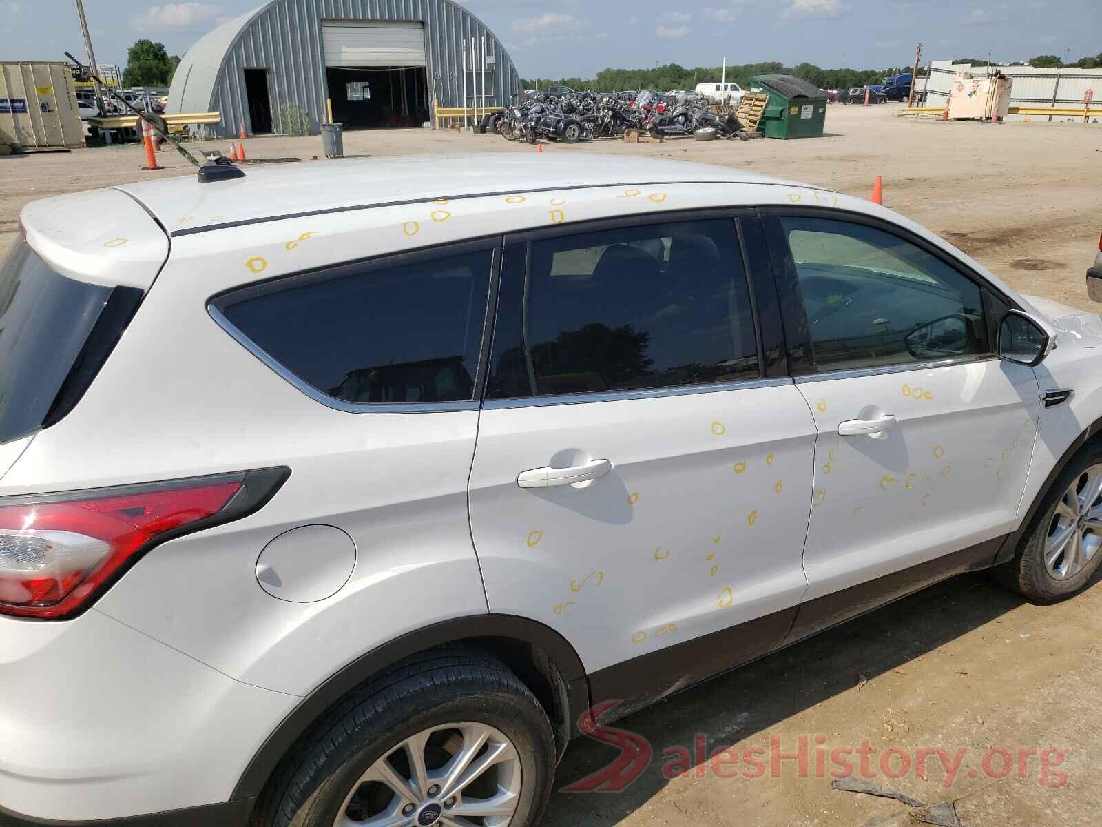 1FMCU0GD5HUA76470 2017 FORD ESCAPE