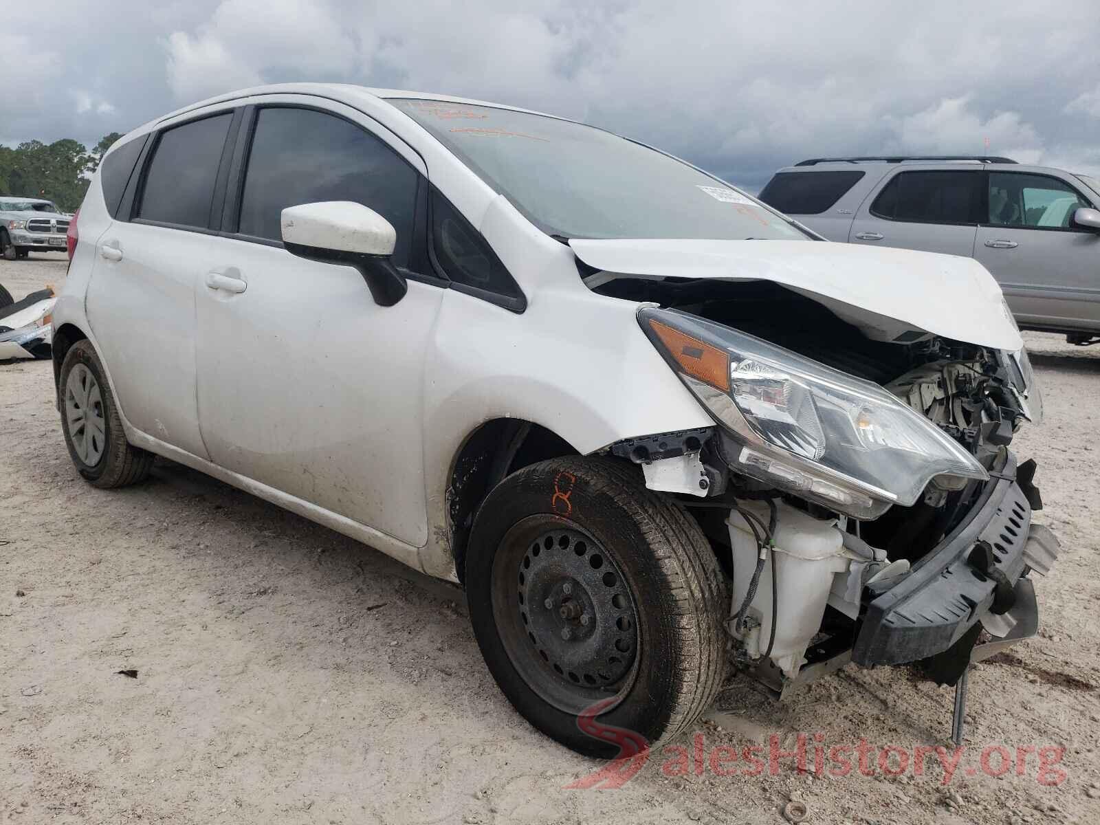 3N1CE2CP7JL352034 2018 NISSAN VERSA