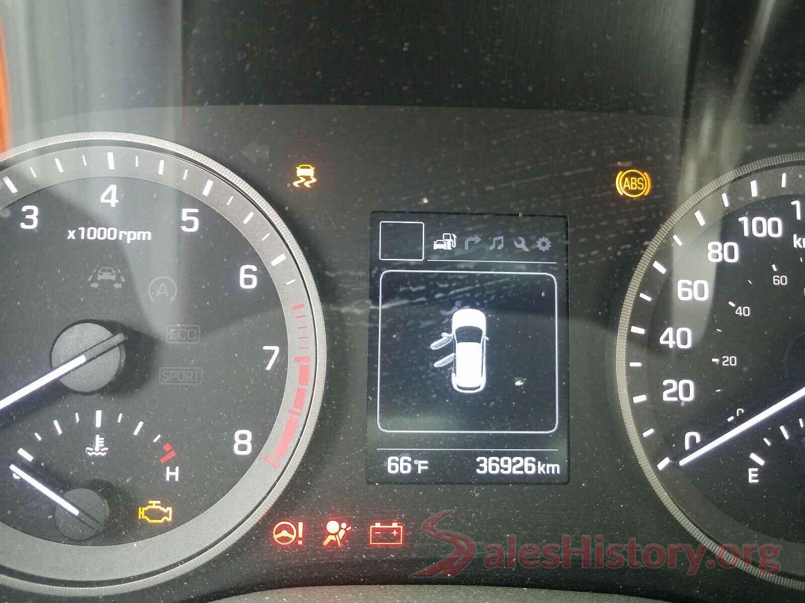 KM8J3CA45JU835662 2018 HYUNDAI TUCSON