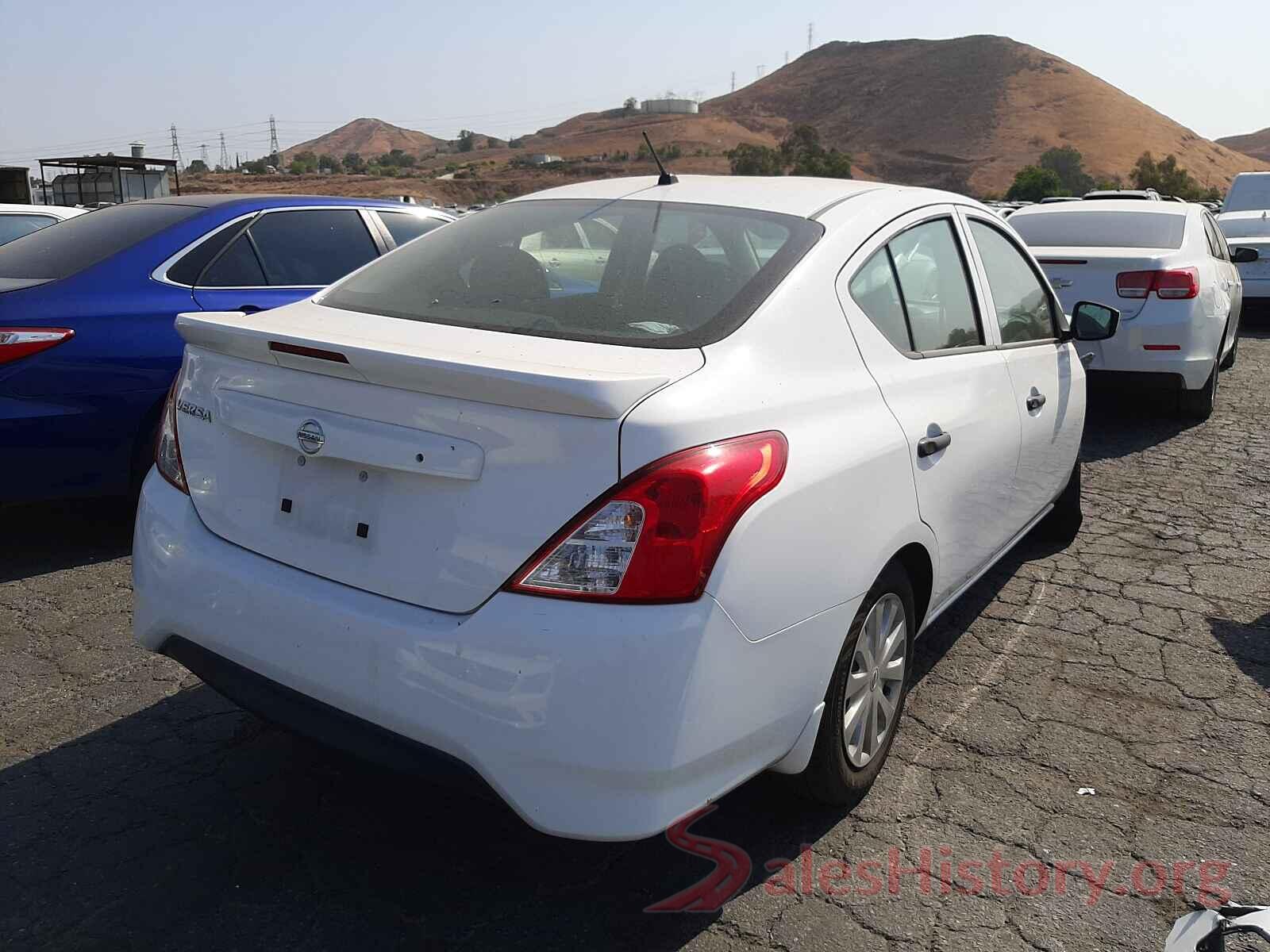 3N1CN7AP8HL882359 2017 NISSAN VERSA