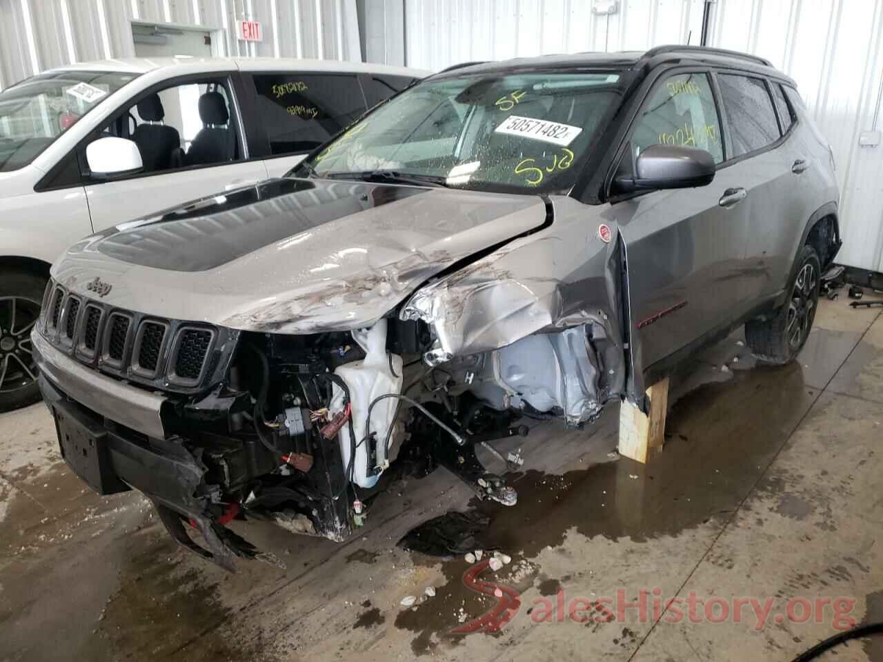 3C4NJDDB7KT776136 2019 JEEP COMPASS