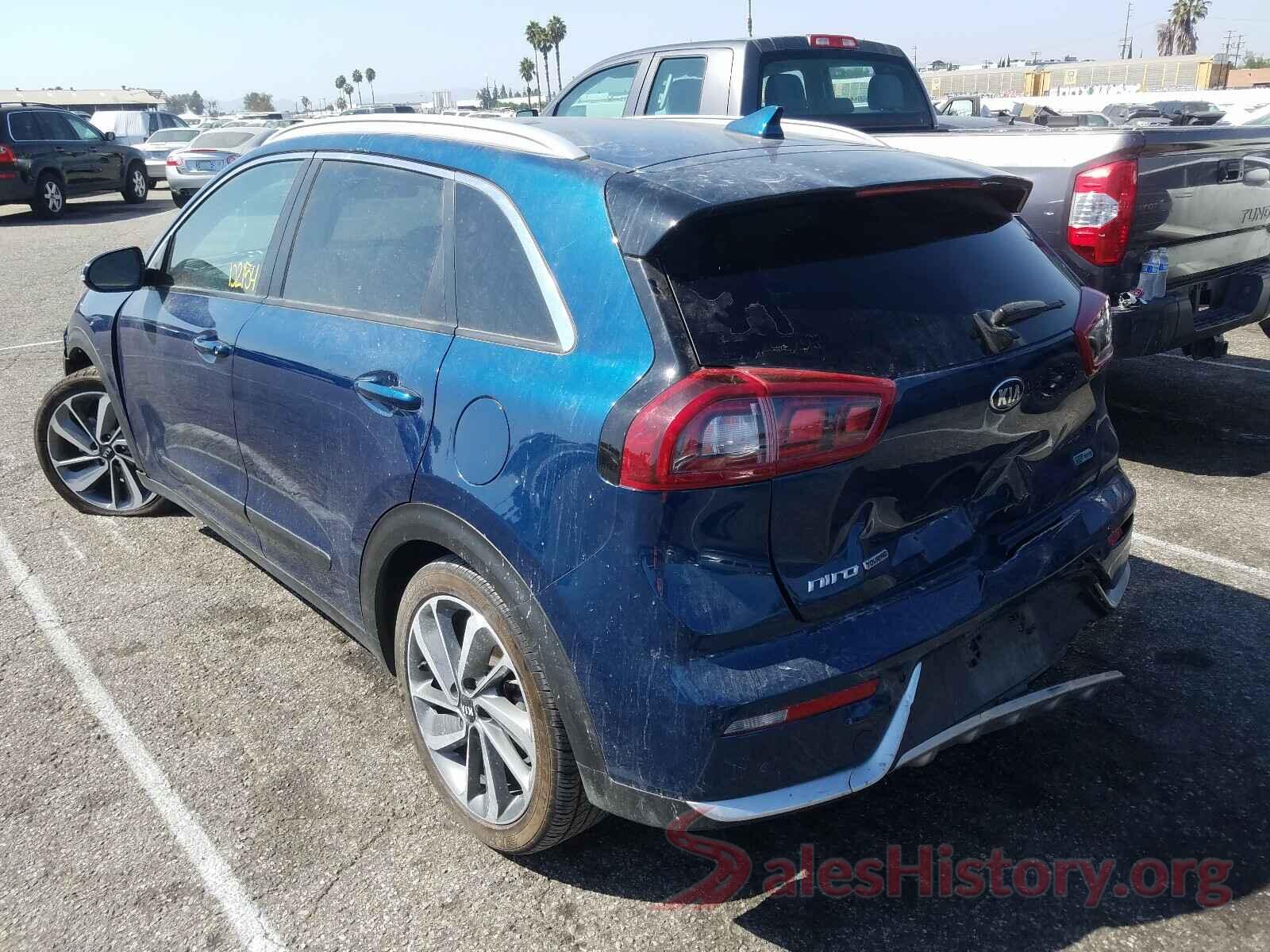 KNDCE3LC9H5079463 2017 KIA NIRO