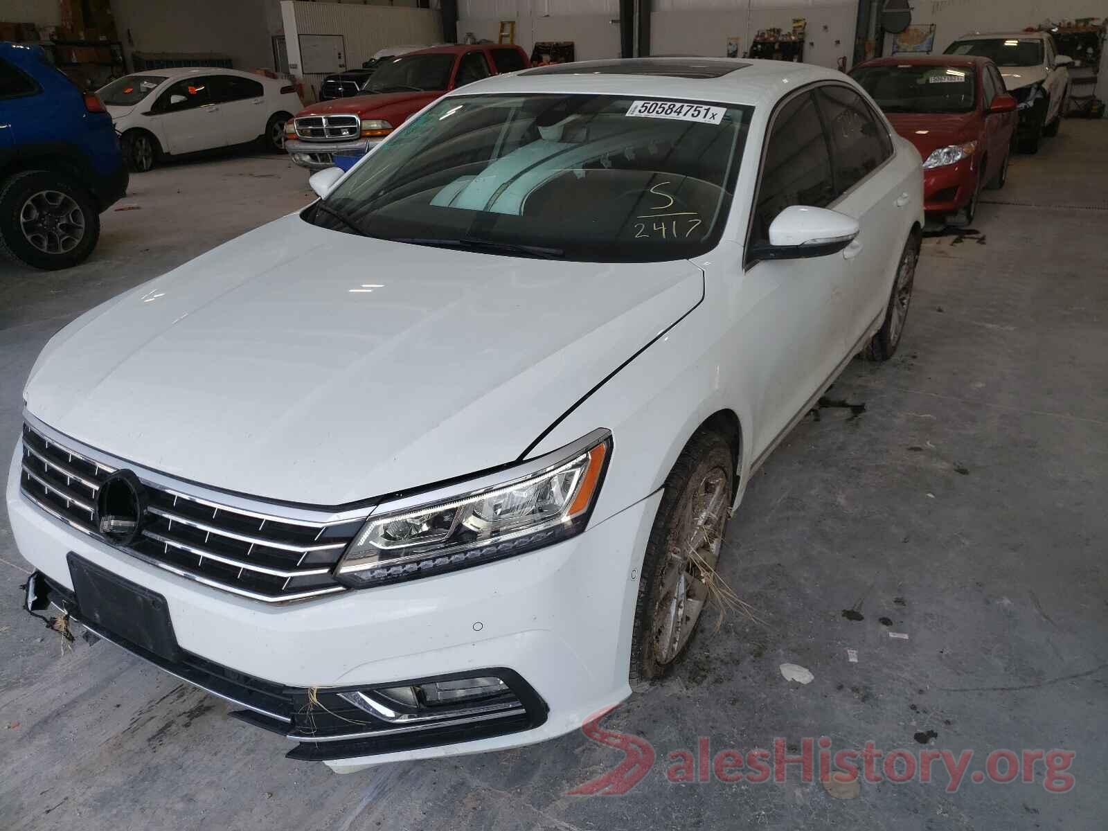 1VWCA7A33JC032417 2018 VOLKSWAGEN PASSAT