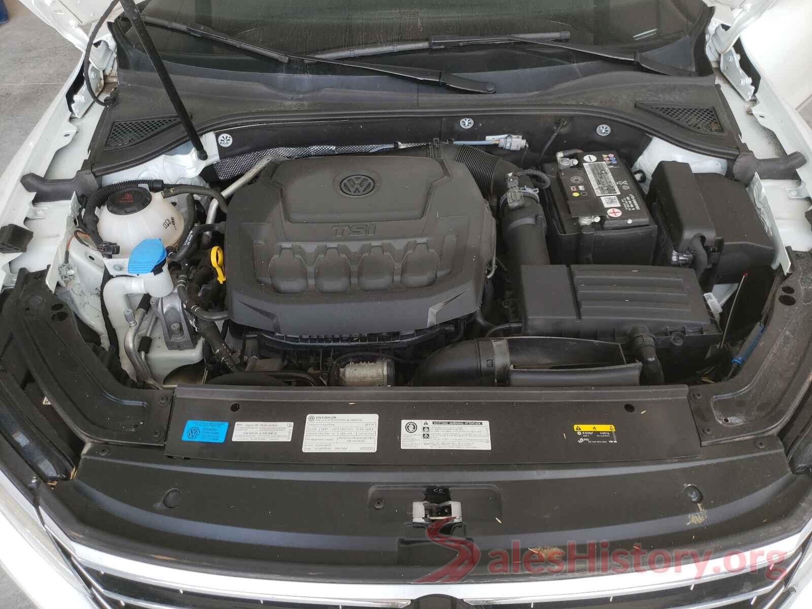 1VWCA7A33JC032417 2018 VOLKSWAGEN PASSAT