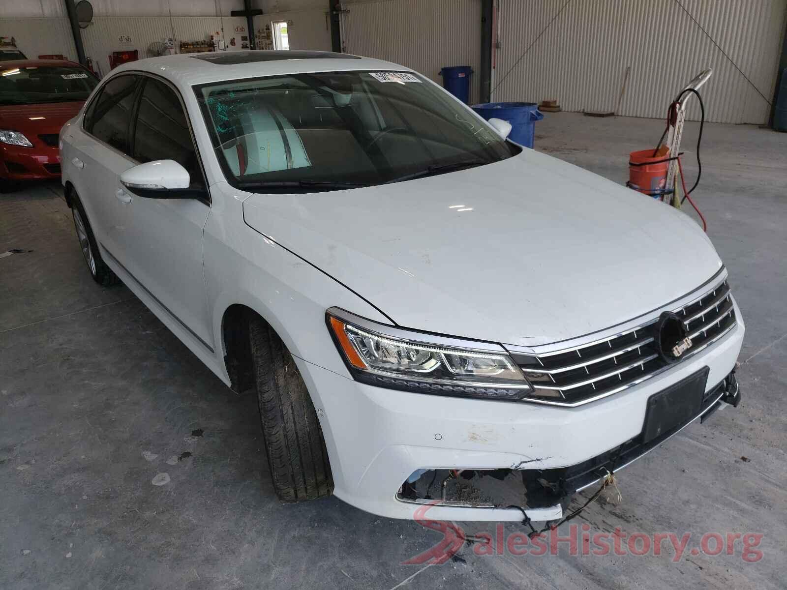 1VWCA7A33JC032417 2018 VOLKSWAGEN PASSAT